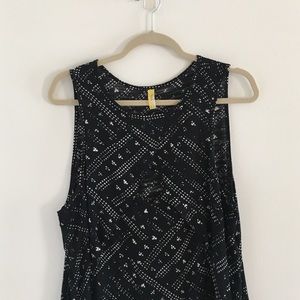 Free People Tops - Free People Cutout Keyhole Ruffle Tank Free People Tops - Free People Cutout Keyhole Ruffle Tank